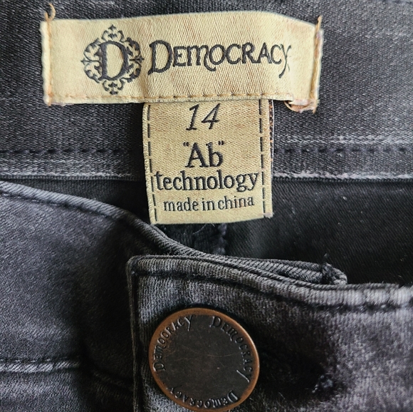 Democracy Woman's Streach Black Denim AB Solutions Booty Lift Jegging, Size: 14 - Picture 10 of 17